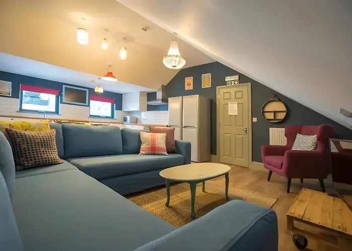 Mary Morris House Cozy Budget With Shared Washroom * Leeds (West Yorkshire)